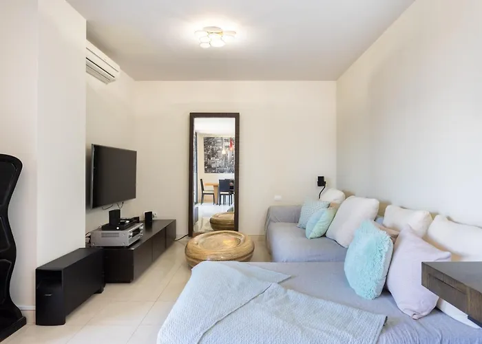 Home2book Executive & Design Torres *